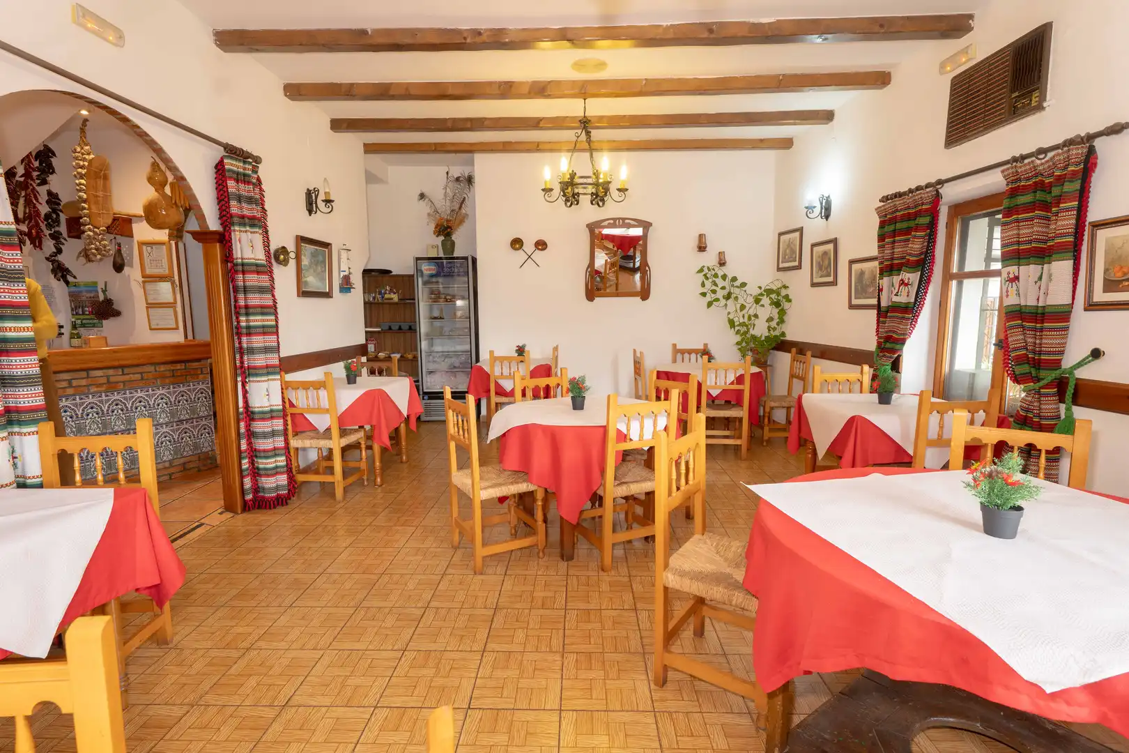 Geschaftsraum zum Verkauf in Válor mit Terrasse und Möbliert