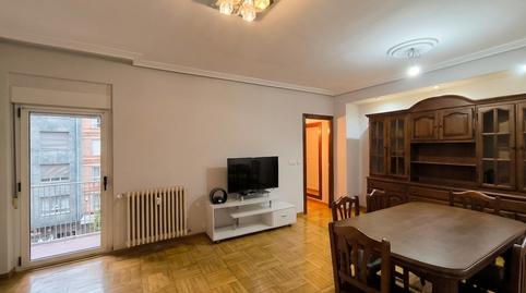 Photo 2 of Flat to rent in Calle Foncalada, Salesas - Foncalada - Campoamor, Oviedo