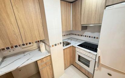 Cuina de Apartament en venda en Palencia Capital amb Calefacció, Traster i Moblat