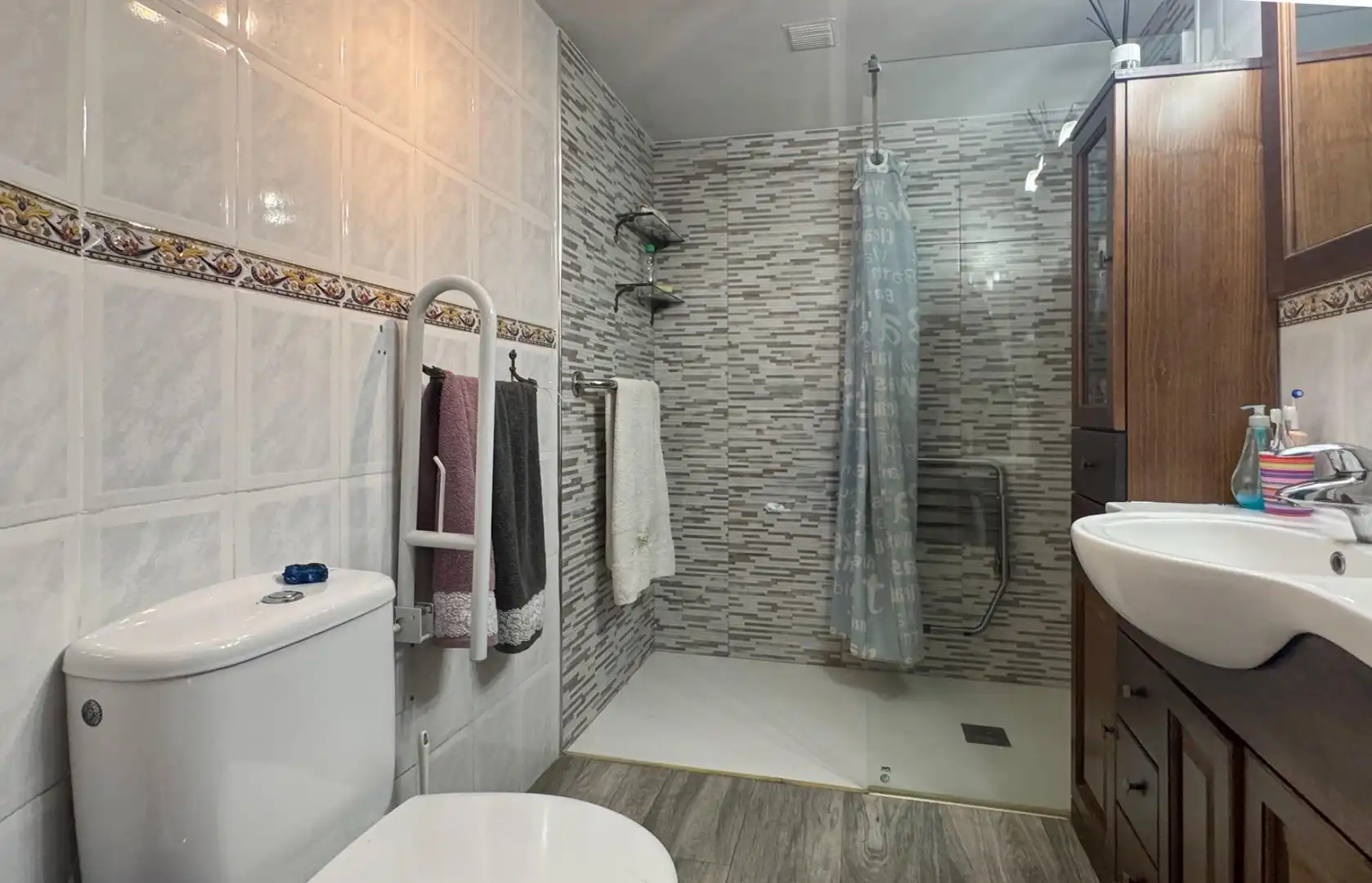 Baño de Finca rústica en venta en Baños de Rioja con Calefacción, Jardín privado y Terraza