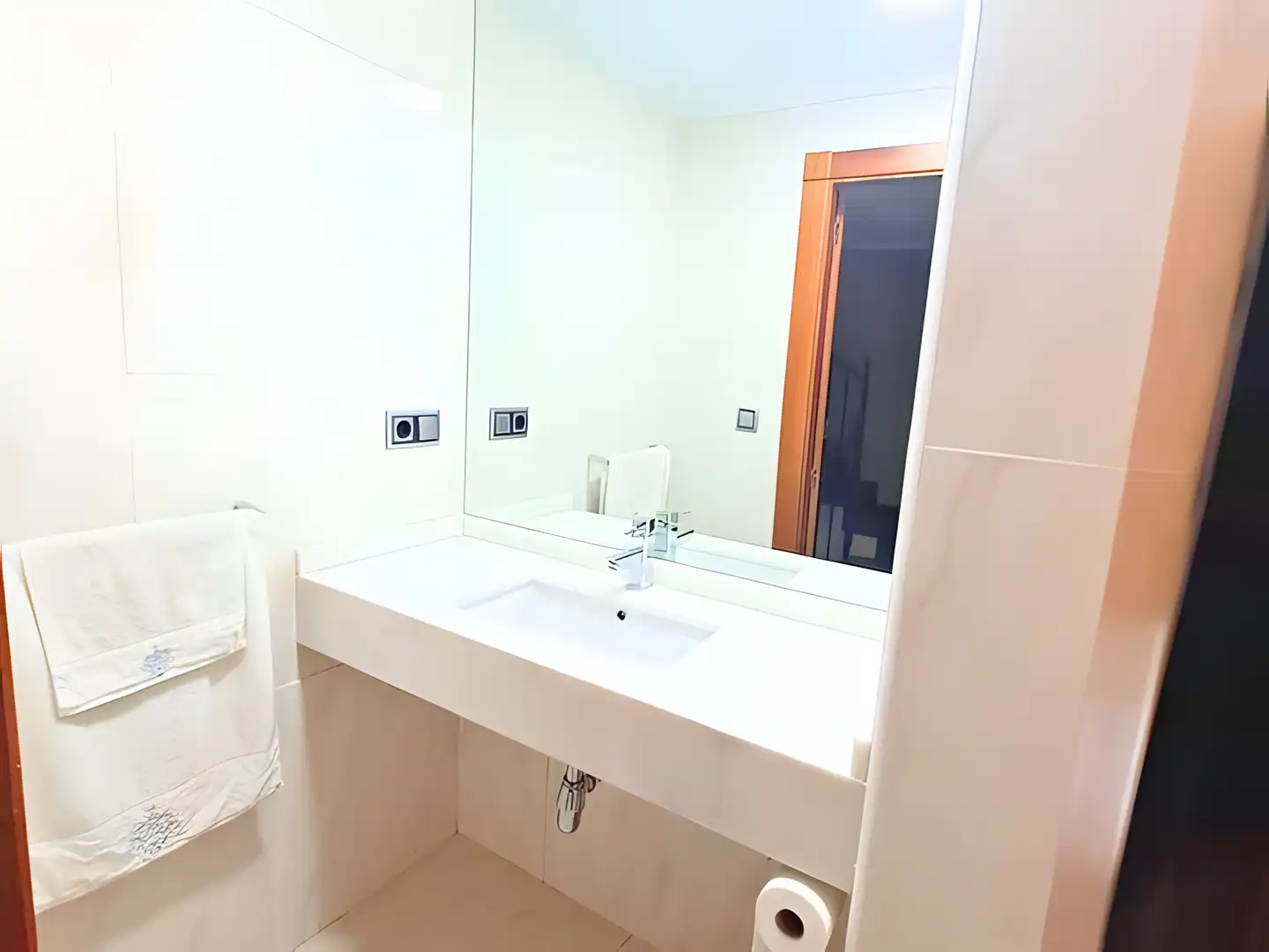Bany de Casa o xalet en venda en Catarroja amb Aire condicionat, Terrassa i Traster