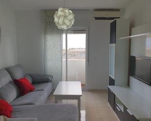 Flat to rent in Calle Isla Madeira, Residencial Triana - Barrio Alto