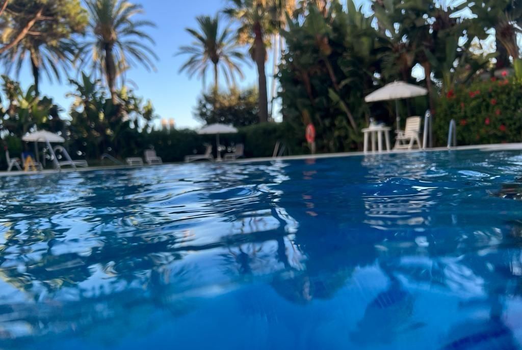 Swimming pool of Flat for sale in Marbella  with Air Conditioner, Terrace and Storage room