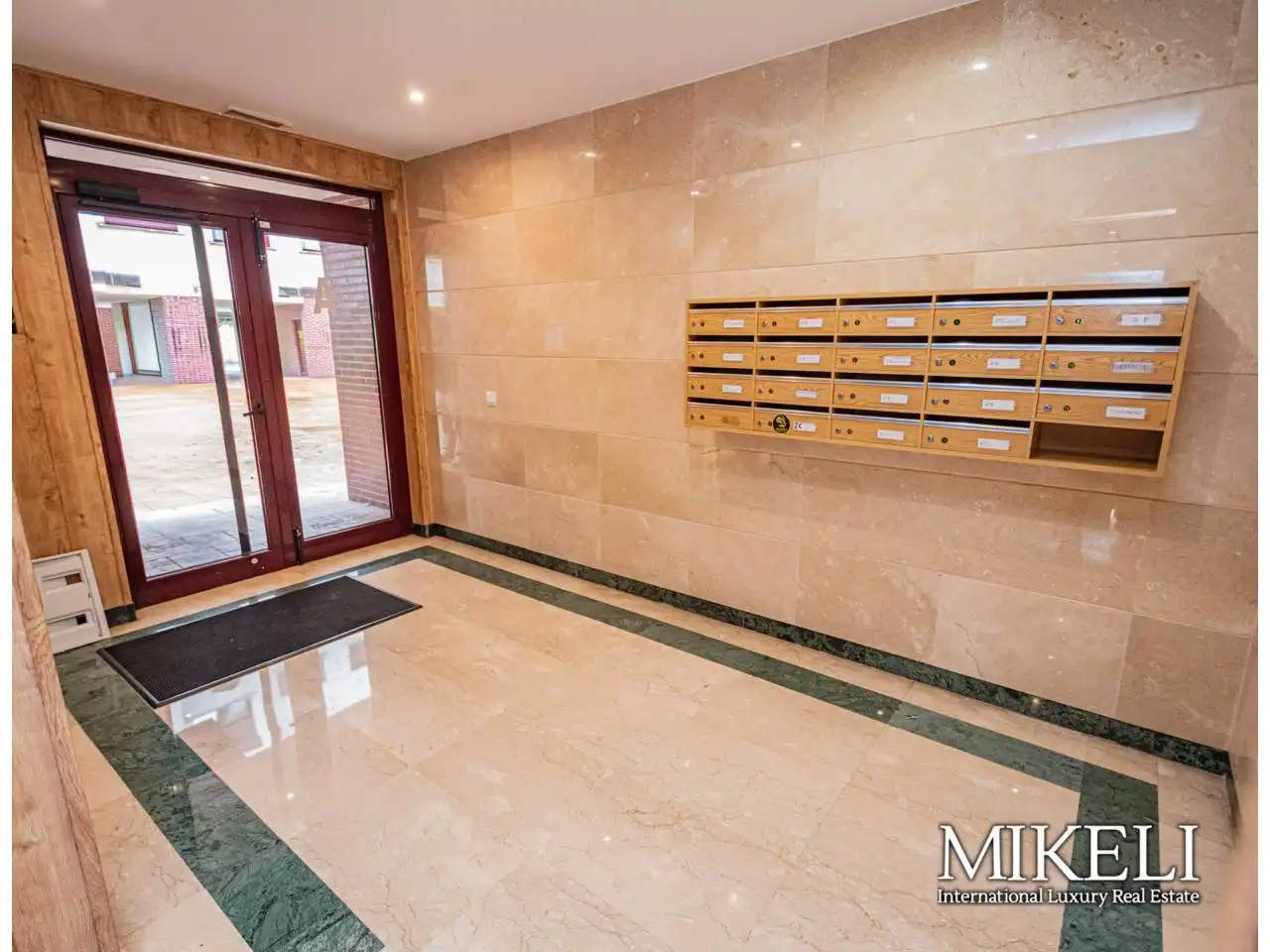 Dúplex en venta en Santander con Calefacción, Terraza y Trastero