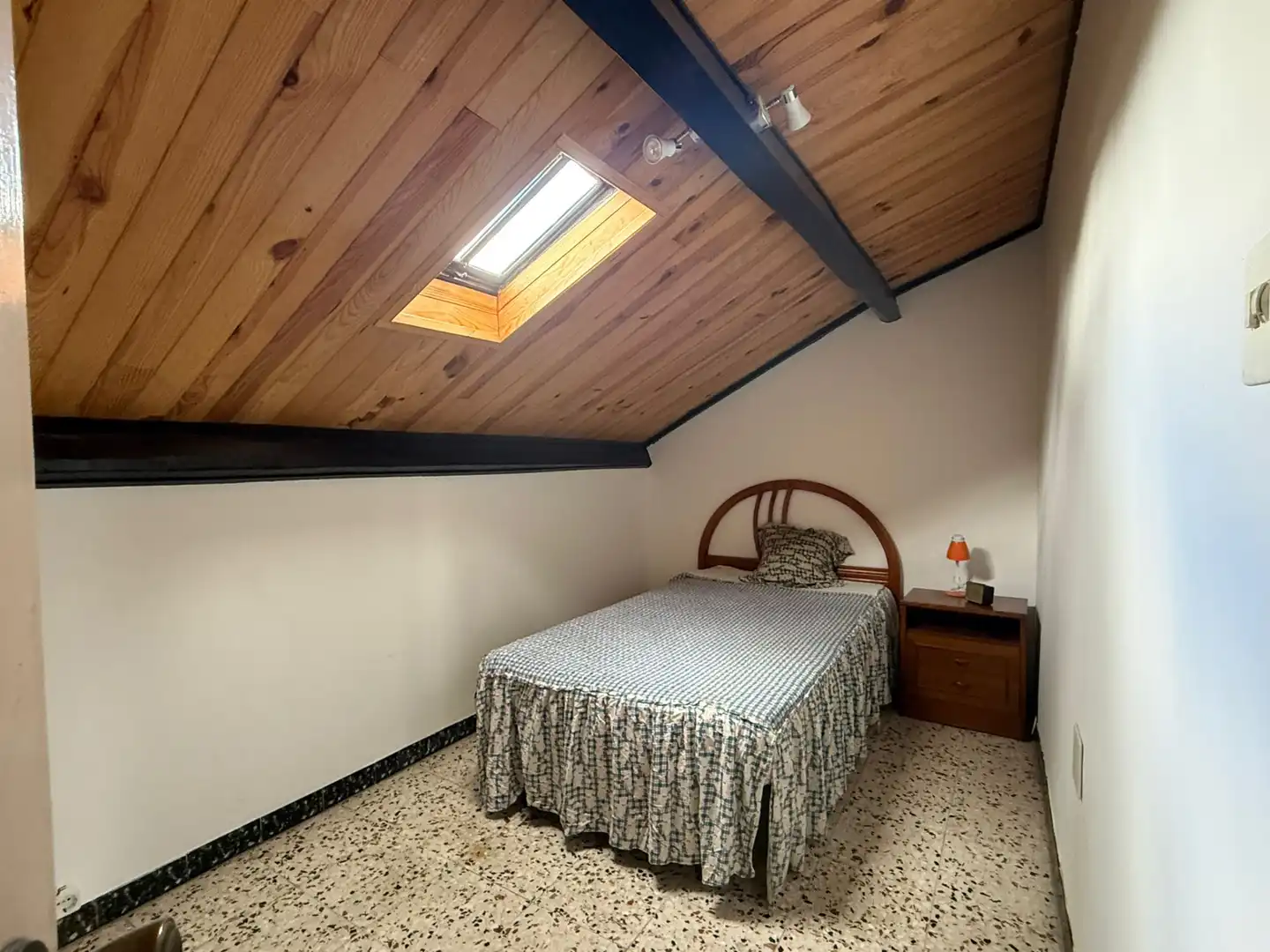 Habitación de Casa adosada en venta en Ferrol con Calefacción, Jardín privado y Parquet