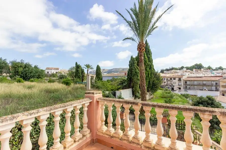 Vista exterior de Casa o xalet en venda en Finestrat amb Jardí privat, Terrassa i Traster