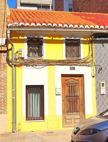 Casa adosada en Venta en Calle Calle José Benlliure en El Cabanyal - El Canyamelar