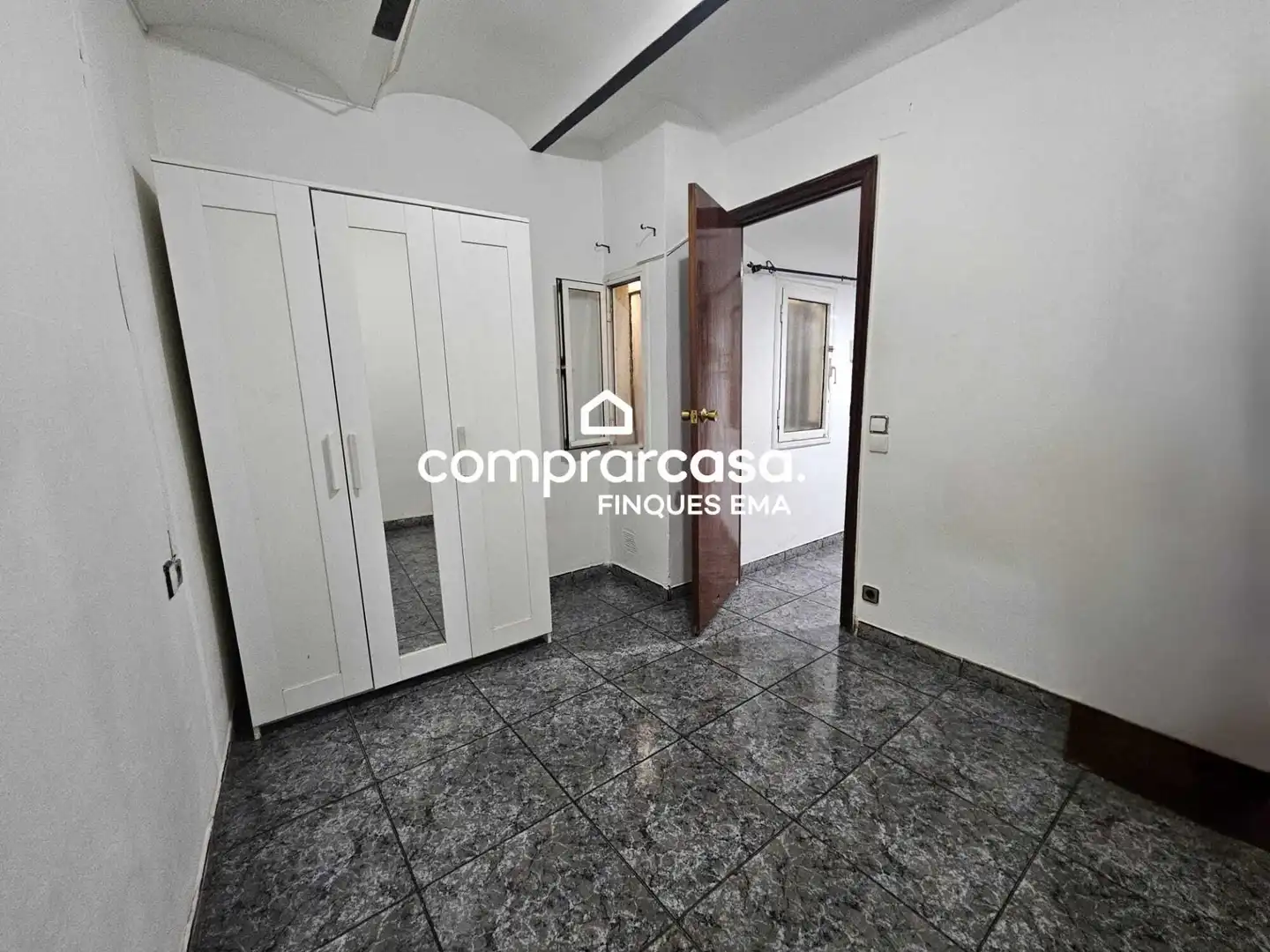 Vista exterior de Estudio en venta en Barcelona