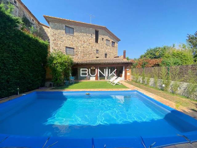 Casa-chalet en Venta en Torrent (Girona)