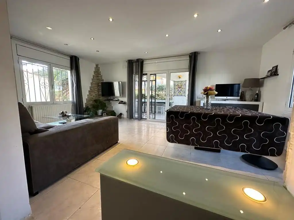 Casa con terraza en venta en Muga - Gran Reserva - Badia, imagen 10