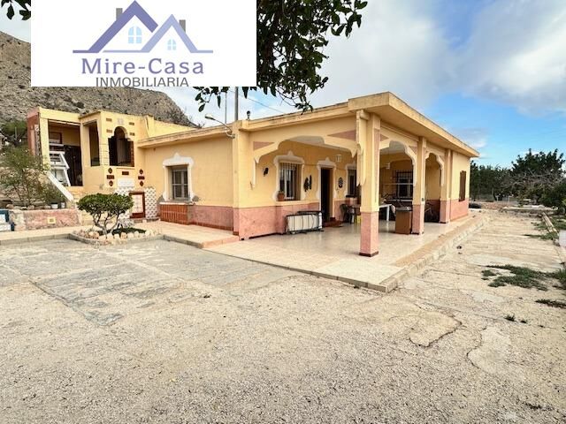 Casa o xalet en venda a Hondón de las Nieves / El Fondó de les Neus