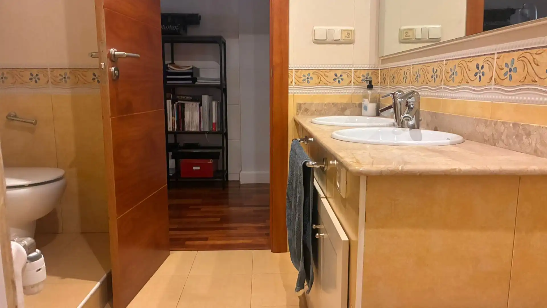 Baño de Piso en venta en Lleida con Aire acondicionado y Calefacción