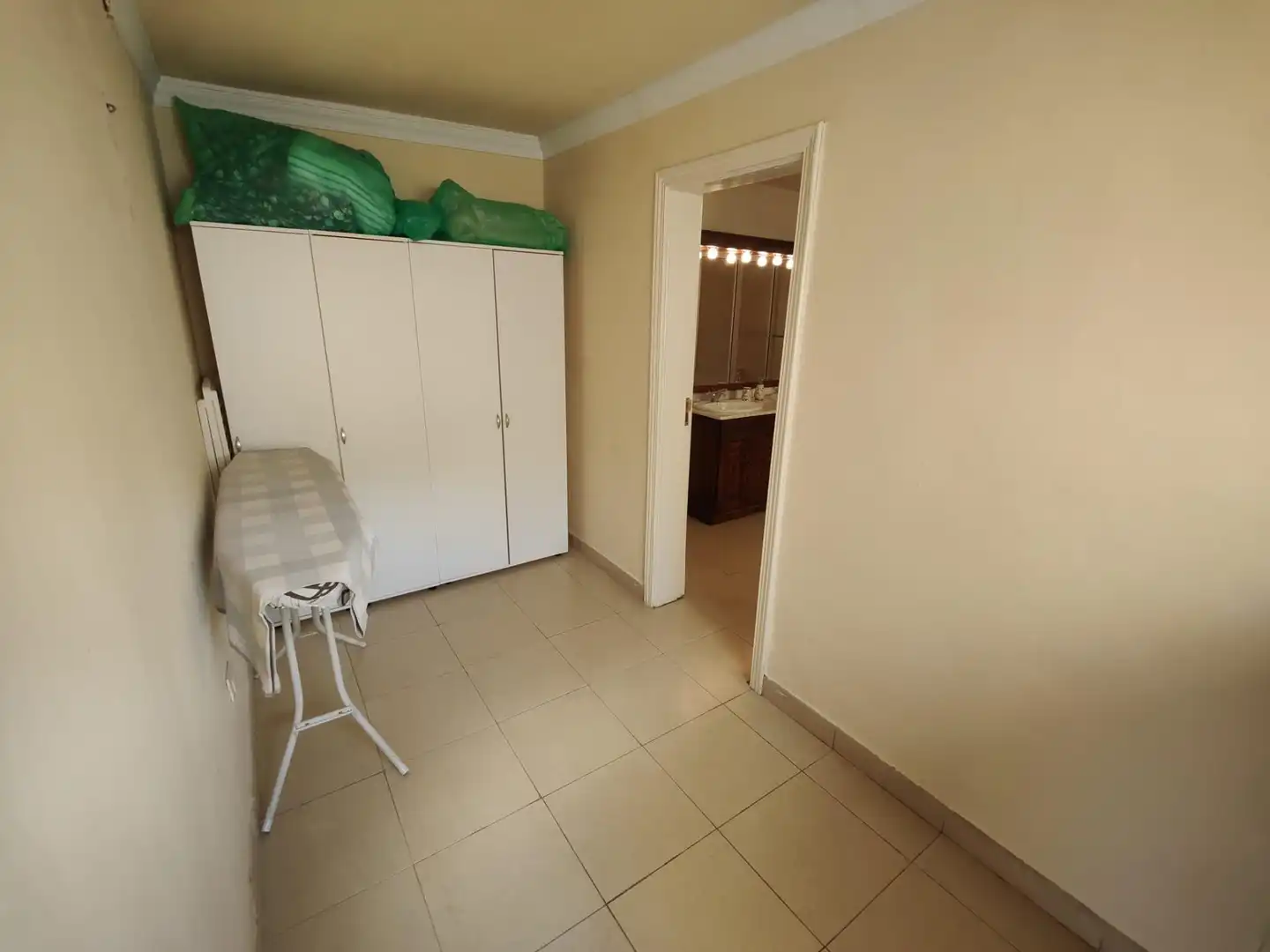 Haus oder Chalet zum Verkauf in Adeje mit Privatgarten, Terrasse und Möbliert