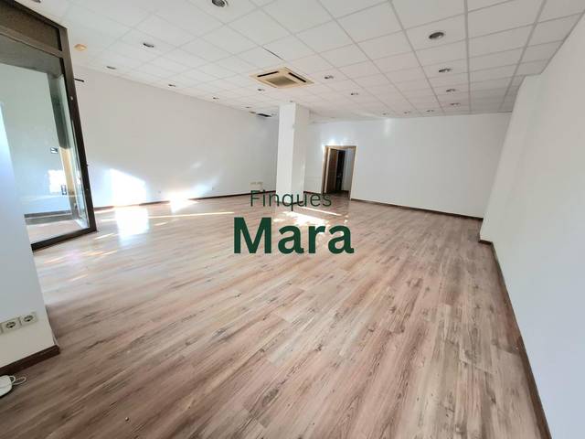 Local comercial en Alquiler en Vinyets - Molí Vell