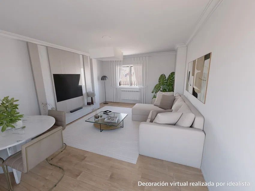 Living room of Flat for sale in Salamanca Capital  with Heating, Parquet flooring and Balcony