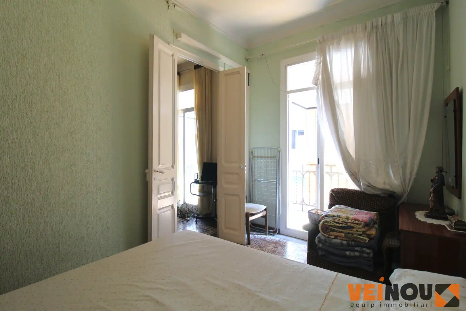 Habitación de Piso en venta en Barcelona con Balcón