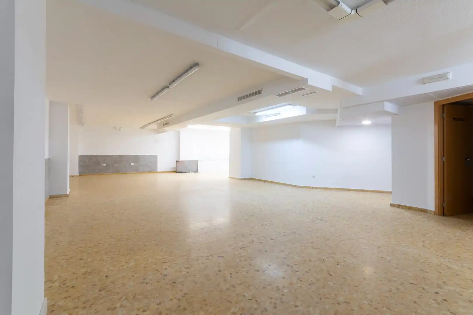 Business premises for sale in Avenida MARQUES DE CAMPO 9, imagen 24
