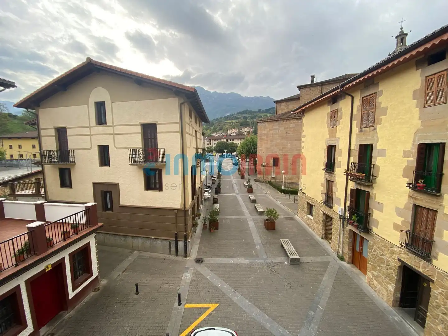 Exterior view of Houses for sale in Zegama  with Storage room