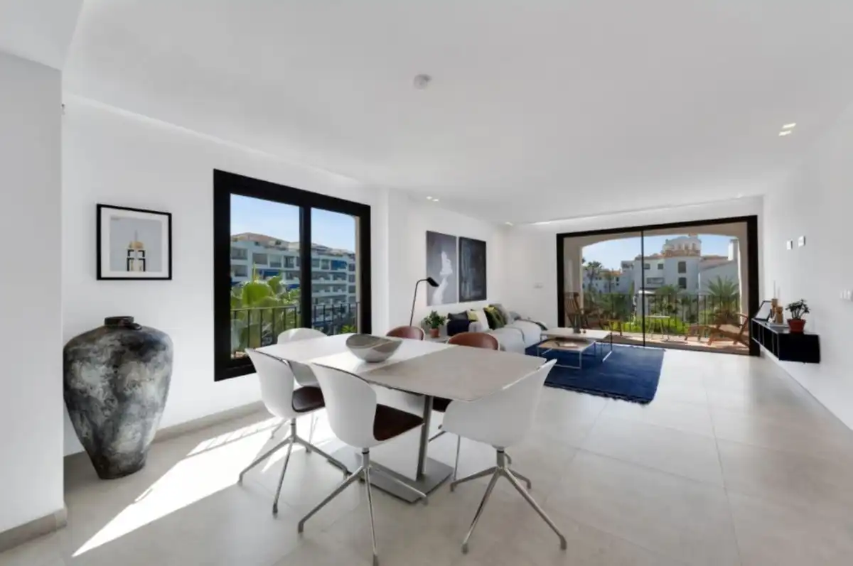 Apartament amb piscina en venda a Nueva Andalucía, imagen 4