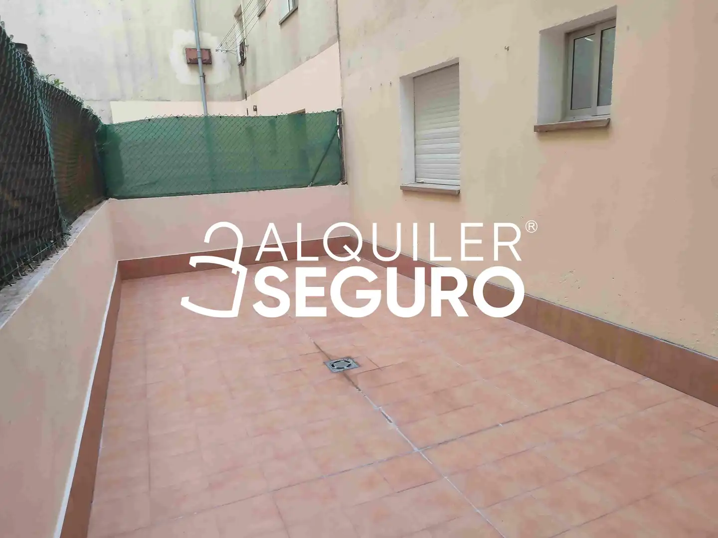 Exterior view of Flat for rent in Zaragoza  with Heating, Terrace and Storage room