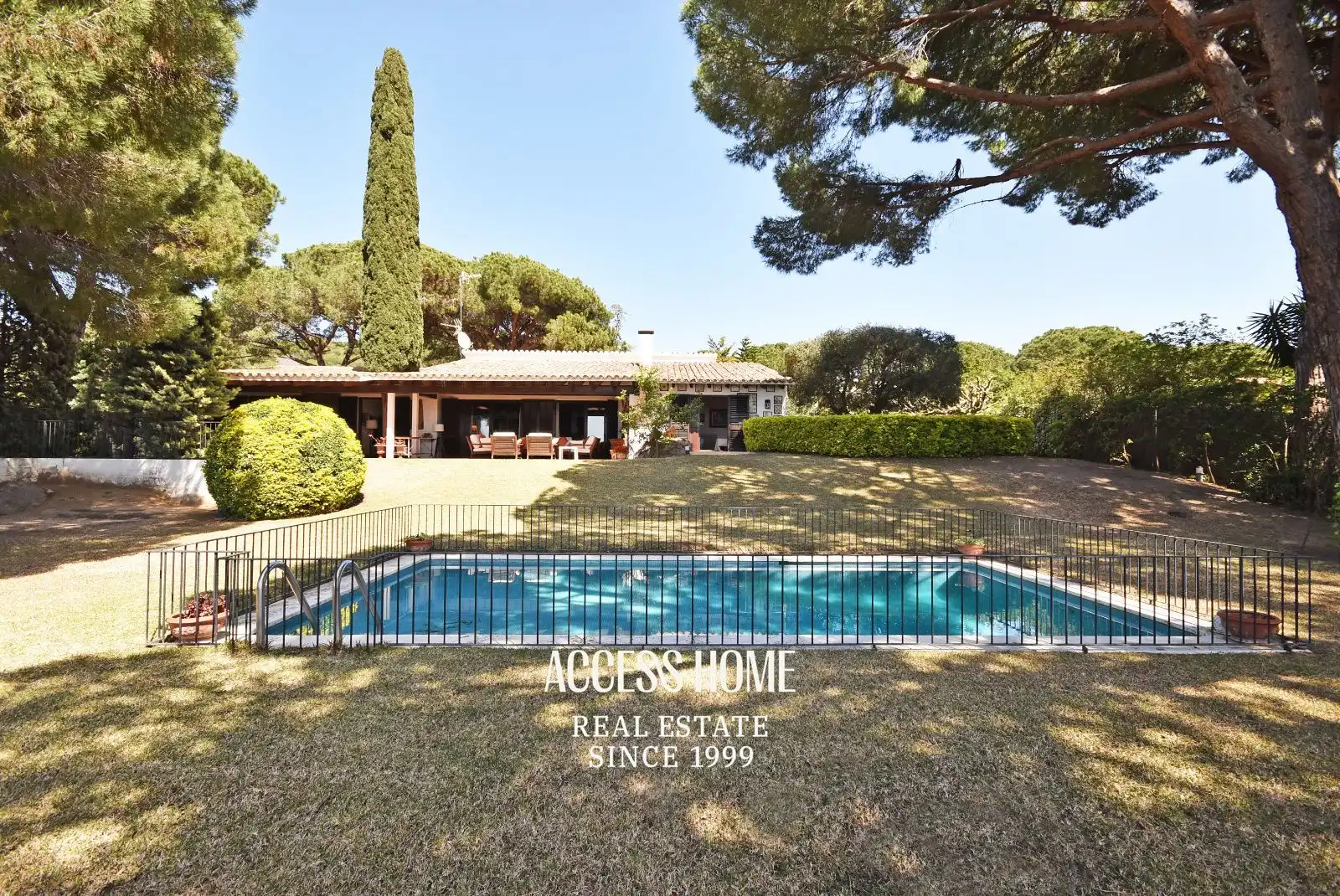 Villa mit Pool zum Verkauf in Sant Vicenç centre