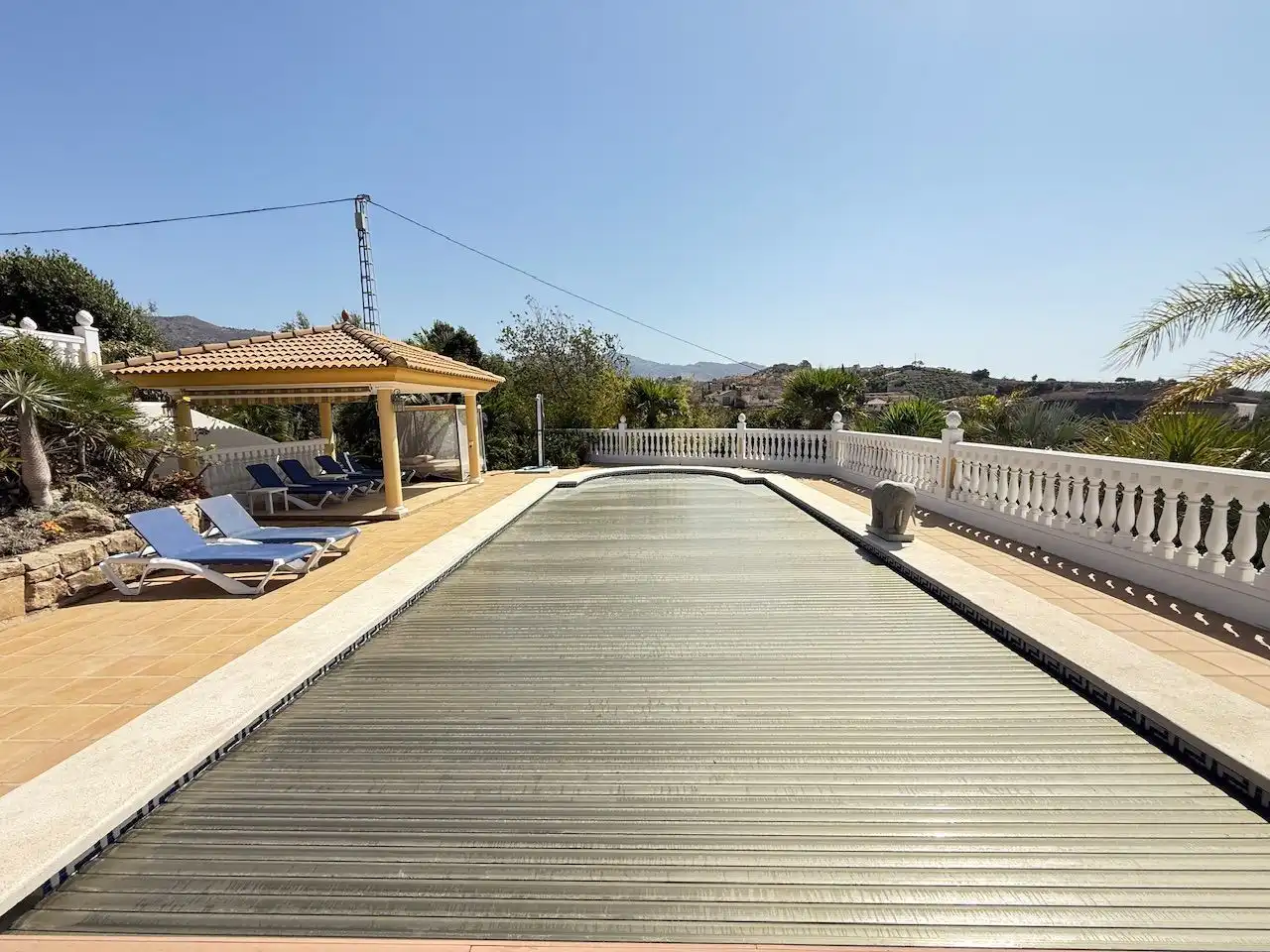 Piscina de Casa o chalet en venta en Vélez-Málaga con Aire acondicionado, Calefacción y Jardín privado