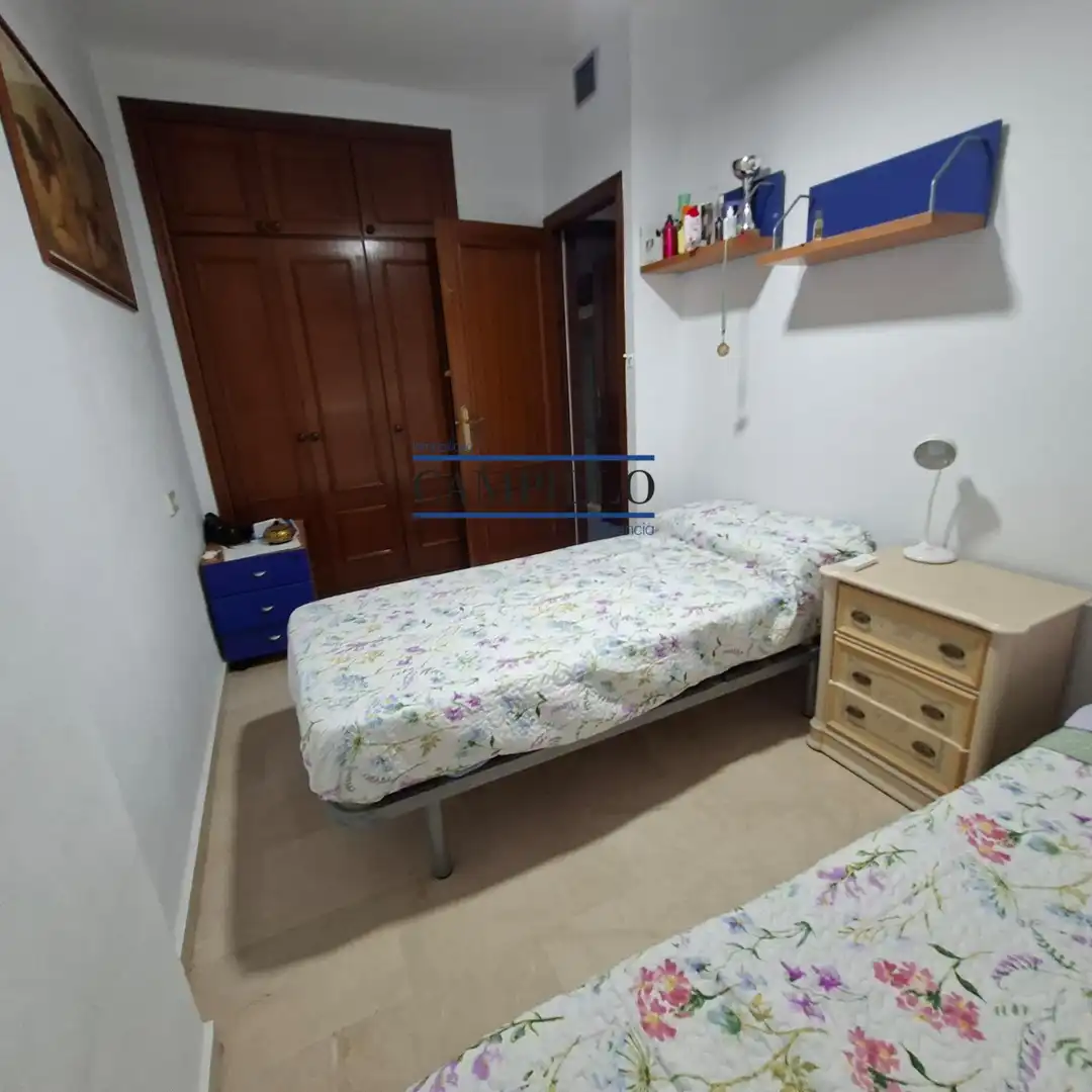 Bedroom of Flat for sale in Adra