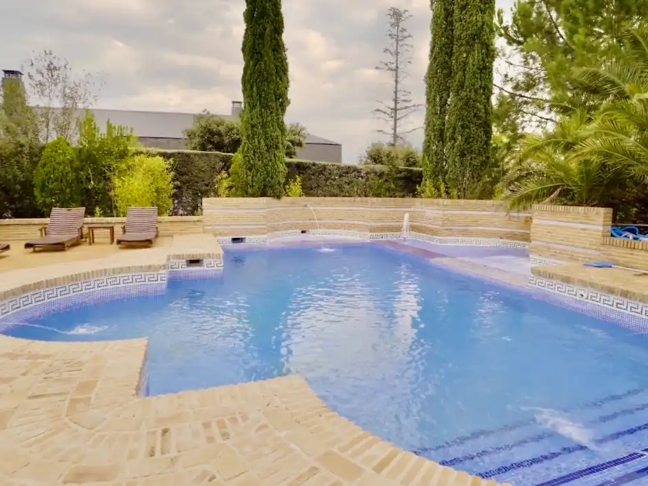 Piscina de Casa o chalet en venta en Las Rozas de Madrid con Aire acondicionado, Calefacción y Jardín privado