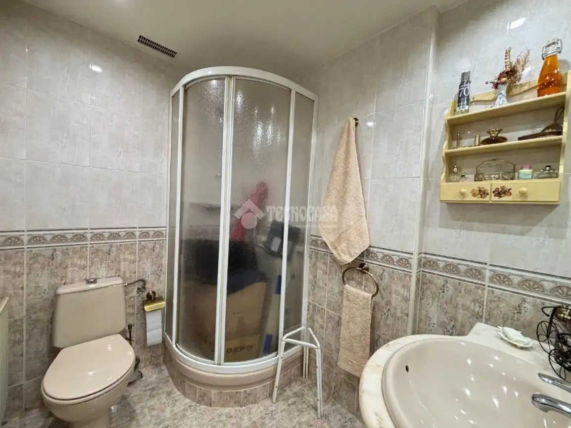Baño de Piso en venta en Torrejón de Ardoz con Aire acondicionado, Calefacción y Terraza
