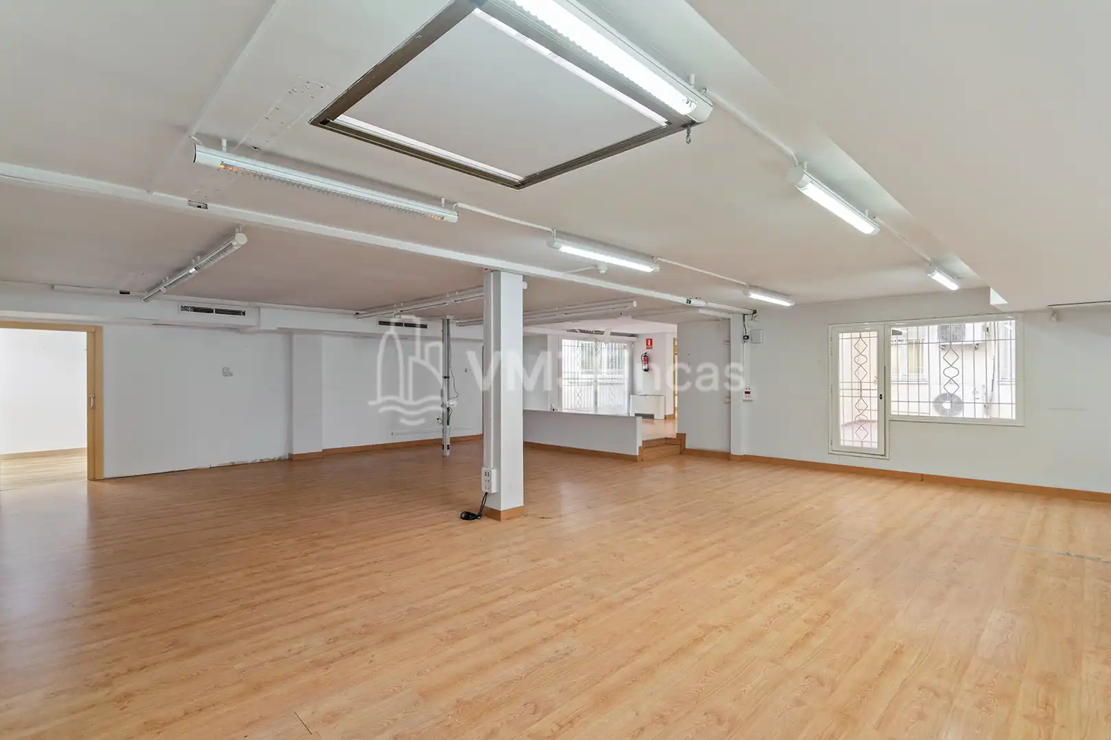 Oficina con terraza en venta en Carrer de Muntaner