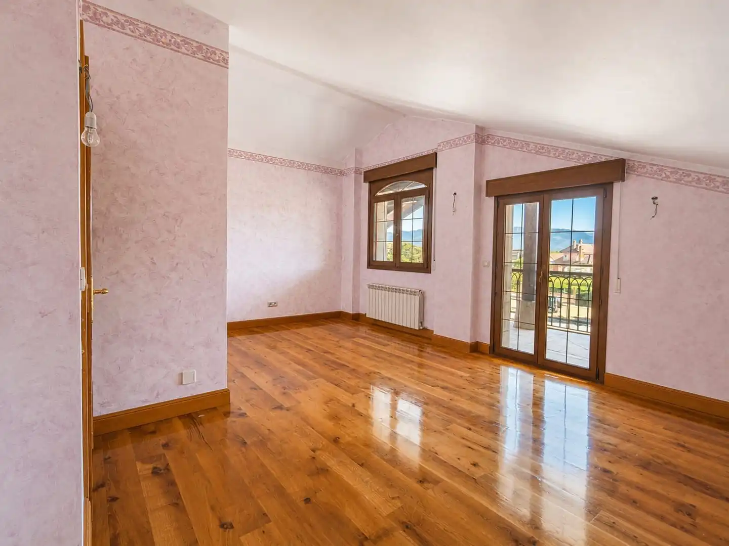 Sala de estar de Casa o chalet en venta en Villarcayo de Merindad de Castilla la Vieja con Jardín privado y Balcón