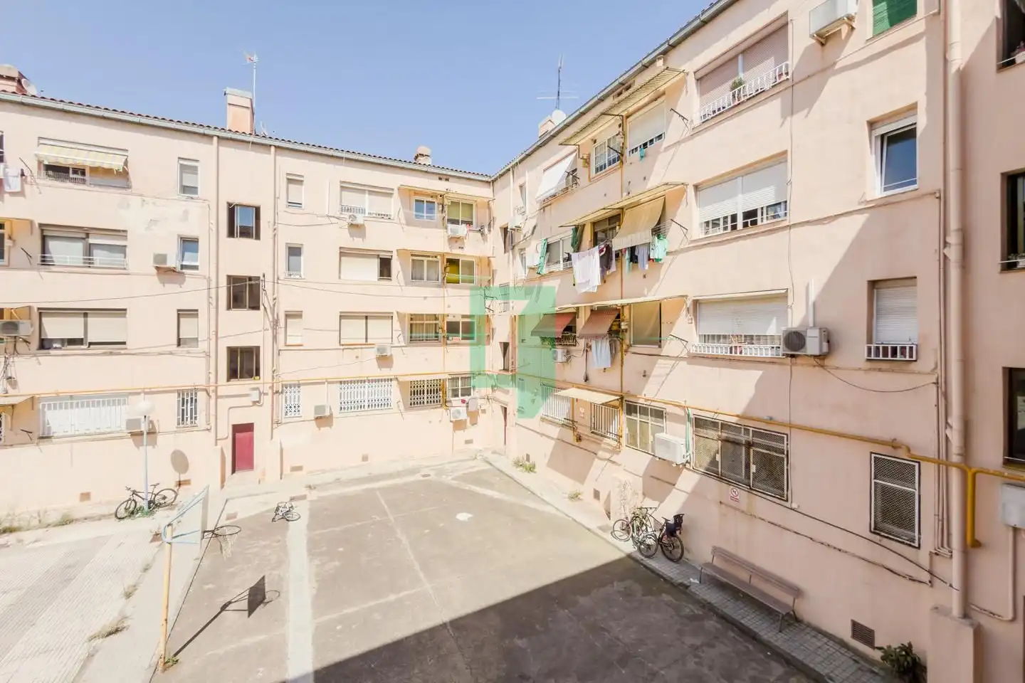 Vista exterior de Piso en venta en Badalona