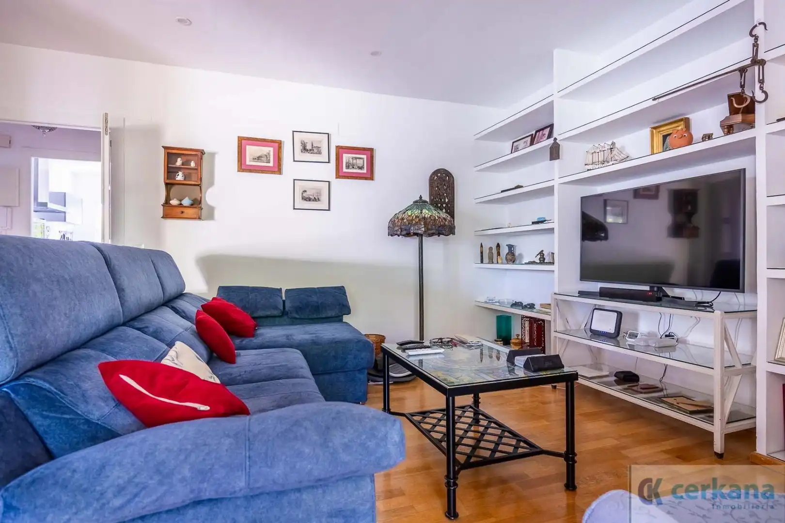 Living room of Houses for sale in Espartinas  with Air Conditioner and Storage room