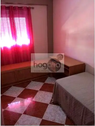 Schlafzimmer von Wohnung zur Miete in Sevilla mit Klimaanlage und Möbliert