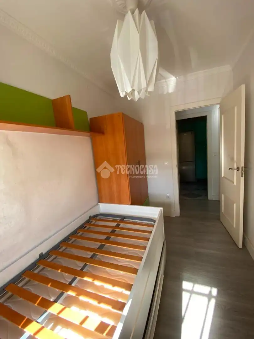 Habitación de Piso en venta en Sevilla con Aire acondicionado y Calefacción
