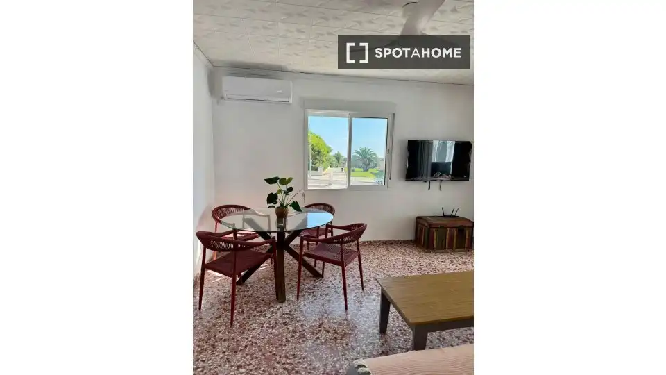 Exterior view of Flat for rent in Oliva Playa
