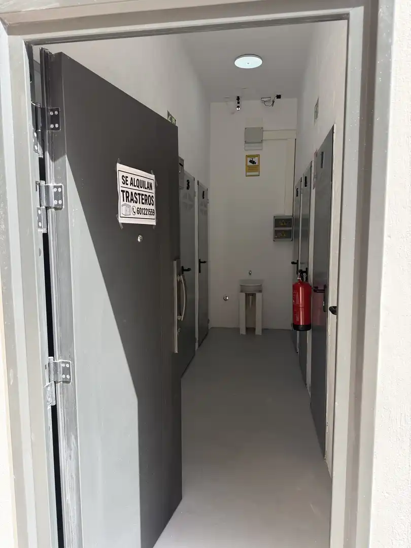 Bathroom of Storage room for rent in Cádiz
