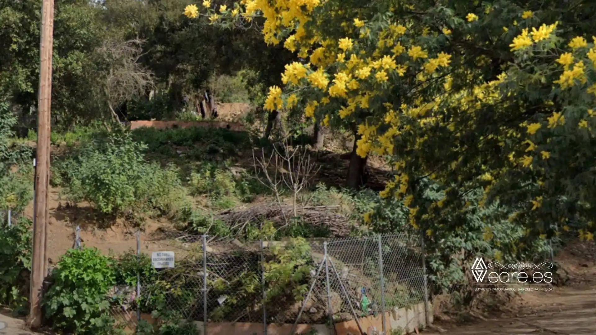 Terreno residencial en venta en Carrer dels Geranis 16
