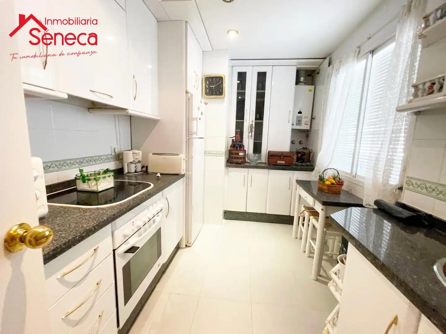 Kitchen of Flat for sale in Córdoba  with Air Conditioner, Heating and Swimming Pool