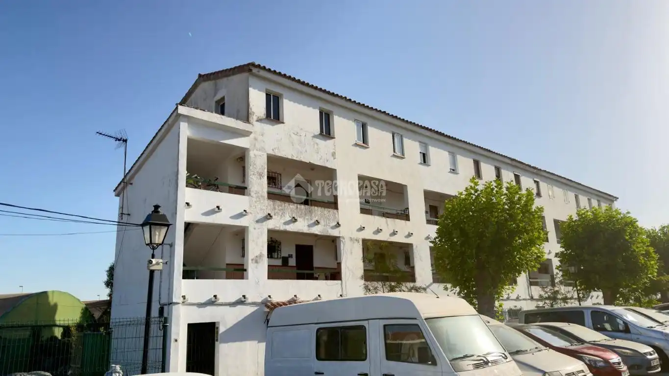 Vista exterior de Pis en venda en Los Barrios amb Aire condicionat i Calefacció