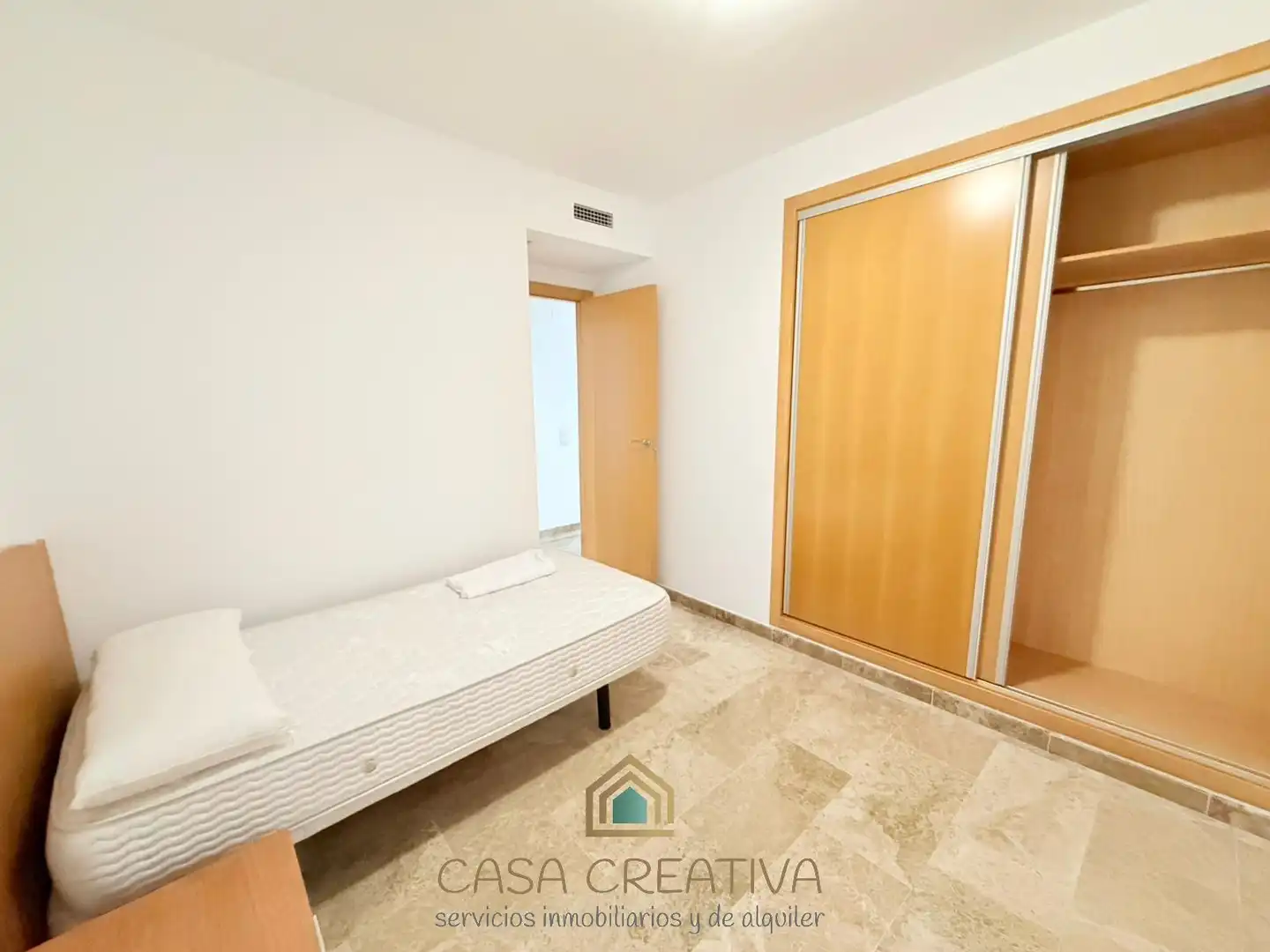 Flat for sale in Calle MIGUEL ANGEL BLANCO, Casco Urbano