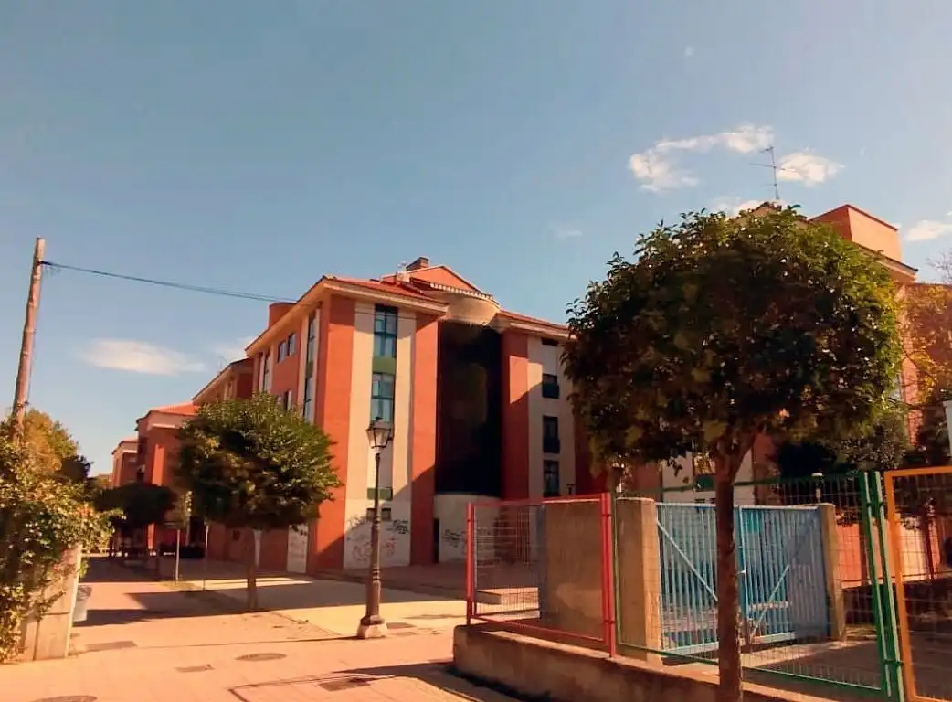 Vista exterior de Pis en venda en Laguna de Duero, Valladolid