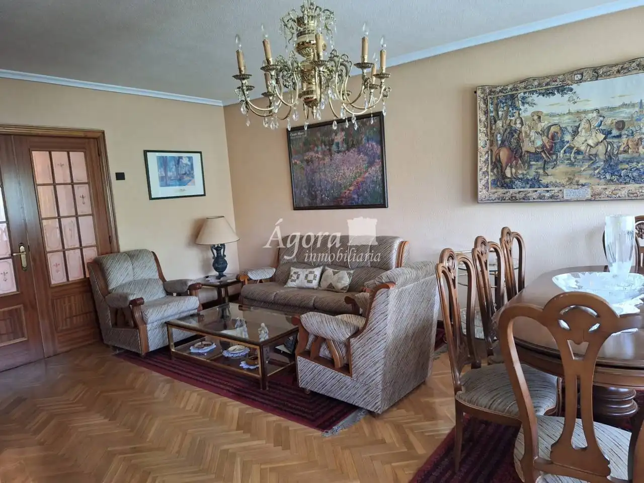 Sala d'estar de Pis en venda en Valladolid amb Calefacció, Parquet i Terrassa