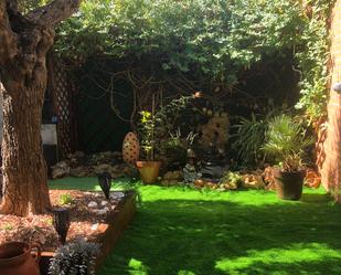 Jardí de Casa adosada en venda en Renedo de Esgueva amb Calefacció, Jardí privat i Parquet