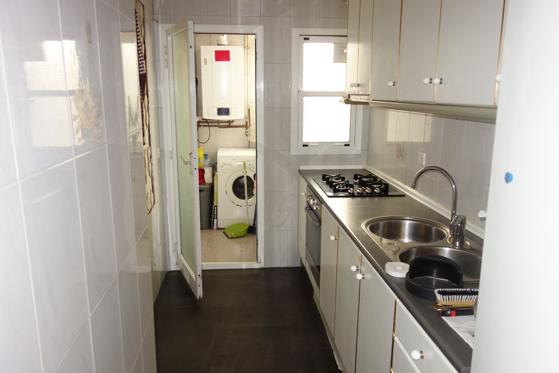 Kitchen of Flat for sale in Santa Coloma de Gramenet