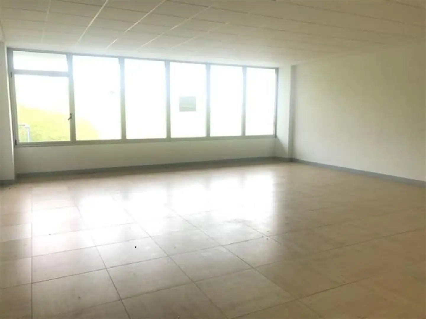 Oficina amb ascensor en venda a Avenida fatima etorbidea 11