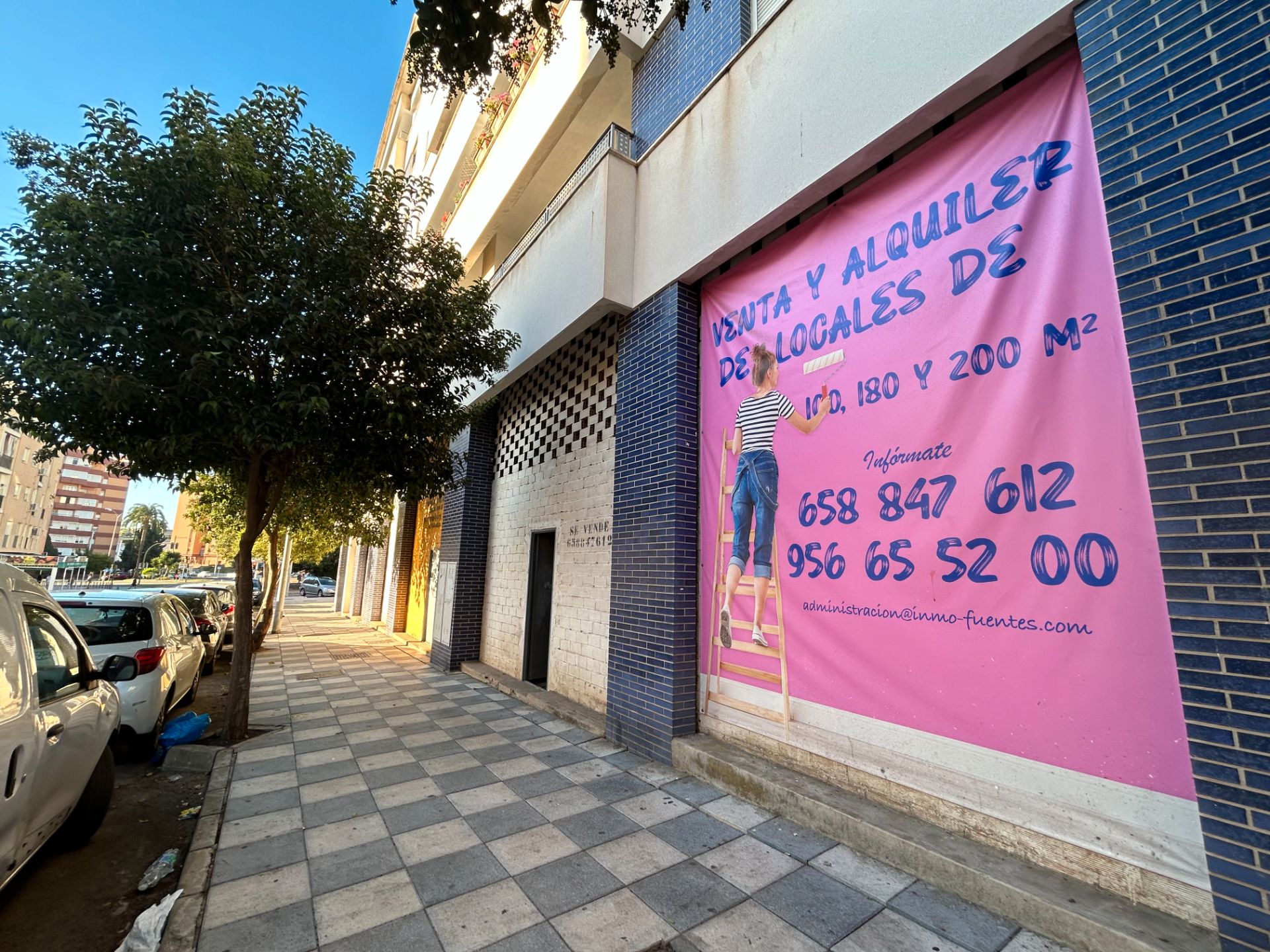 Premises for sale in Algeciras