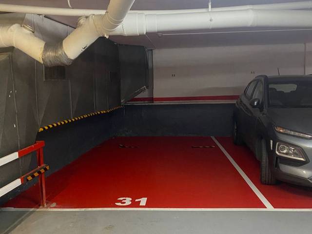 Garaje en Alquiler en Carrer d'En Garriga, 74 en Progrés - Pep Ventura