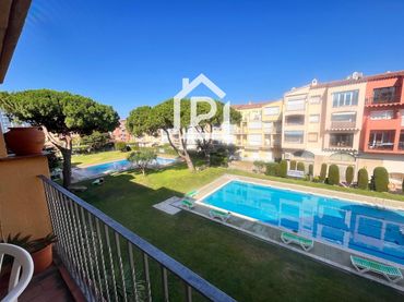 Appartamento con piscina in vendita a CAMÍ DE L'OMBRA