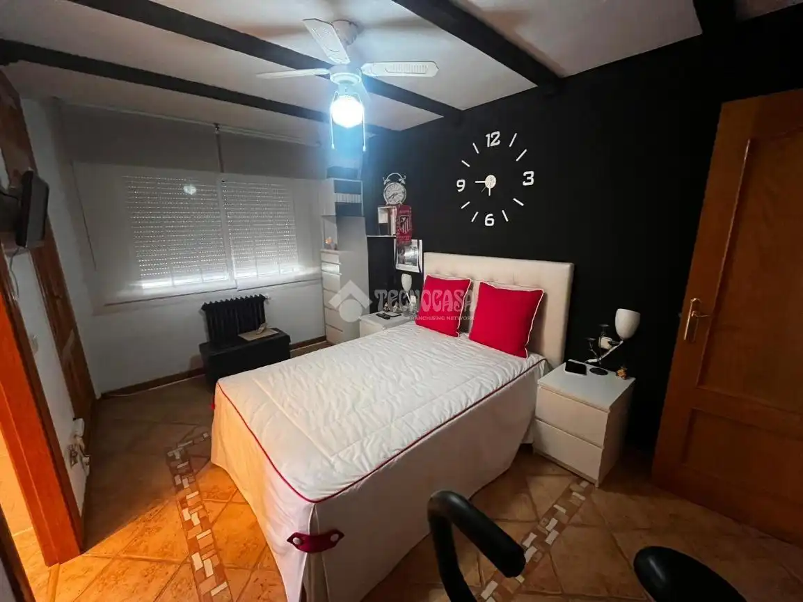 Bedroom of Detached homes for sale in Madrid  with Air Conditioner, Heating and Private garden